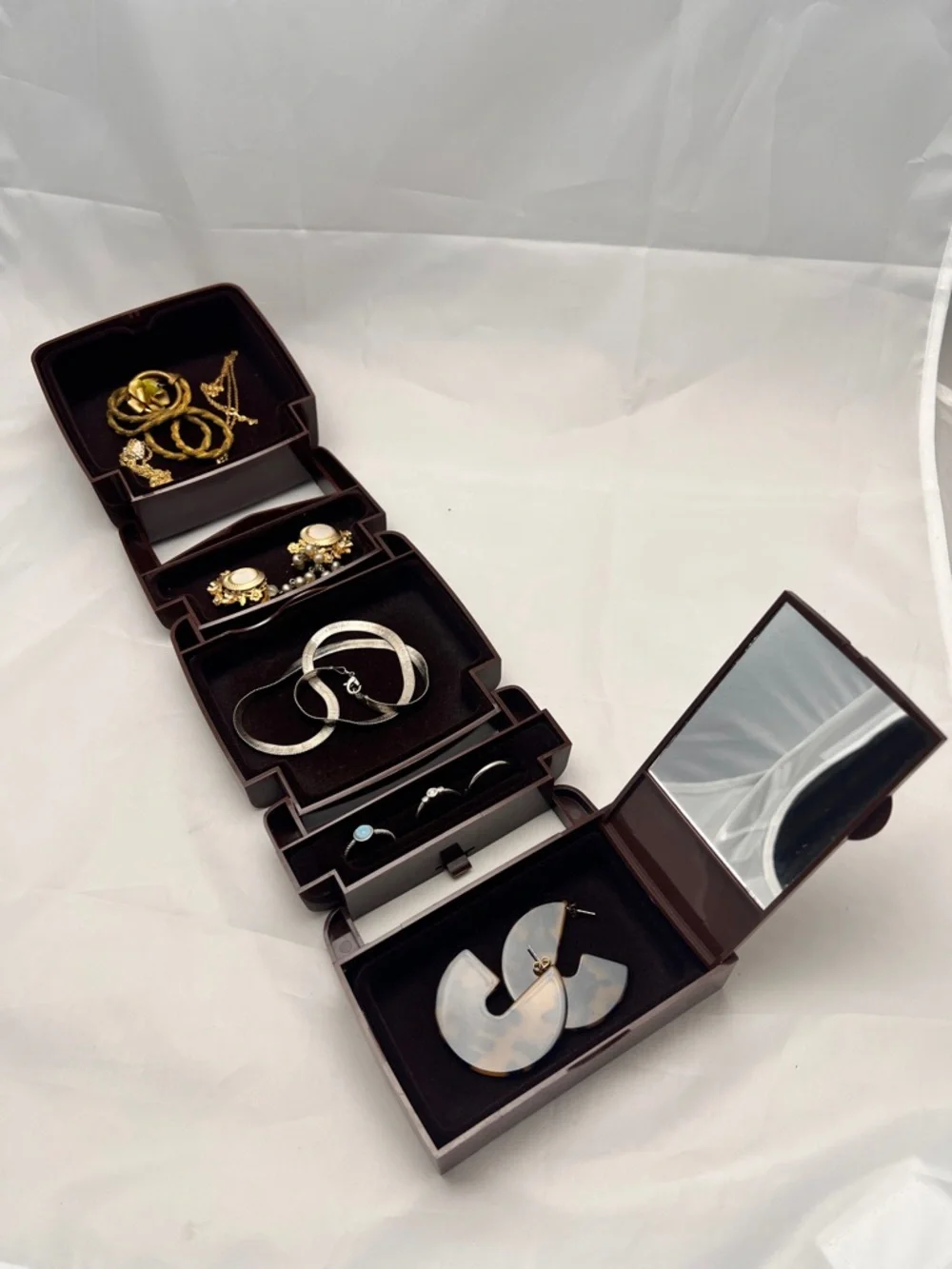 Vintage “The Jewel Kit” Plastic Folding Jewelry Box - Made in the USA
